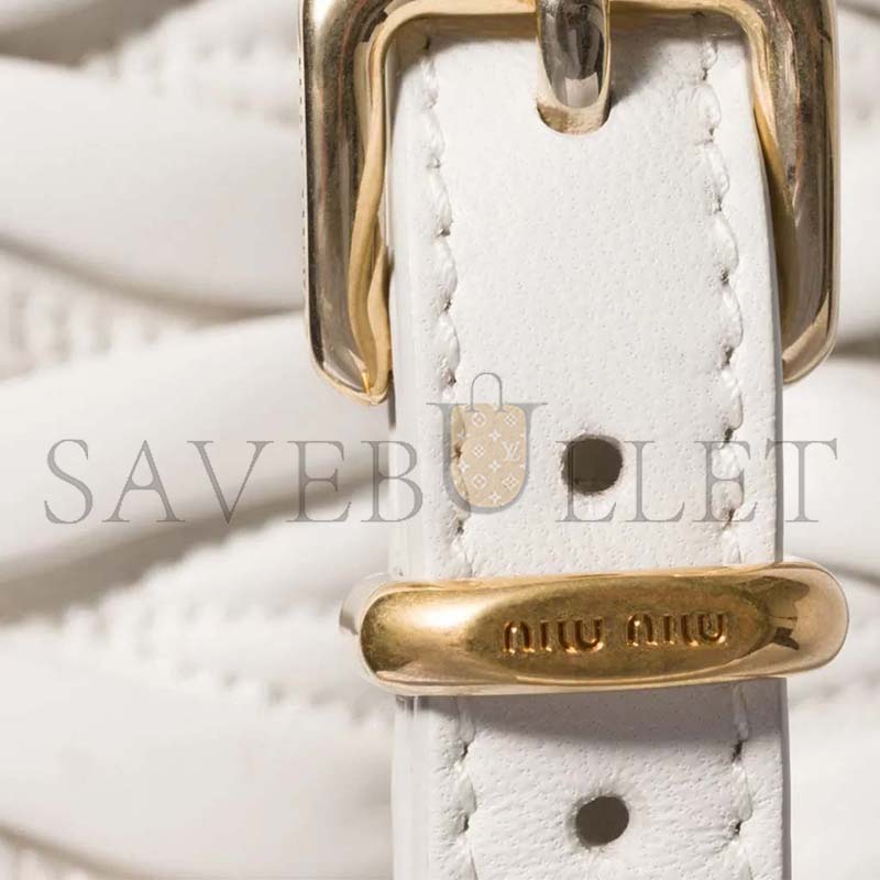 MIU MIU QUILTED NAPPA LEATHER POUCH 5NE026 (15*8.5*8cm)